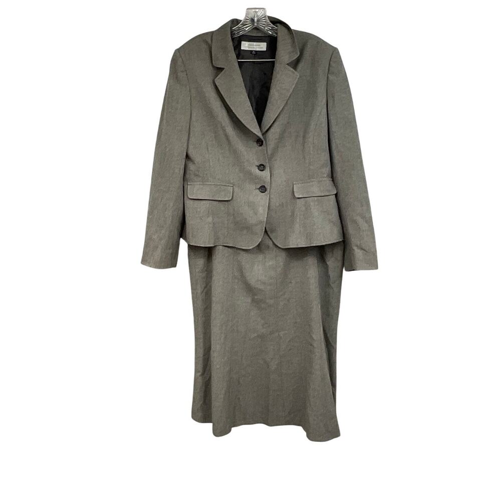 Tahari Arthur S Levine 2 Pc Grey Skirt Blazer Combo Size 16